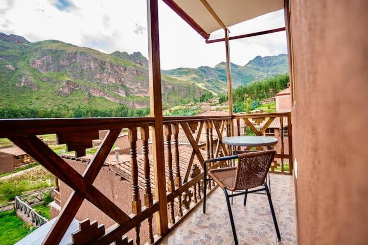 Blue Lotus Chamomile With Mountain View And Balcony Hotel Pisac Exterior photo